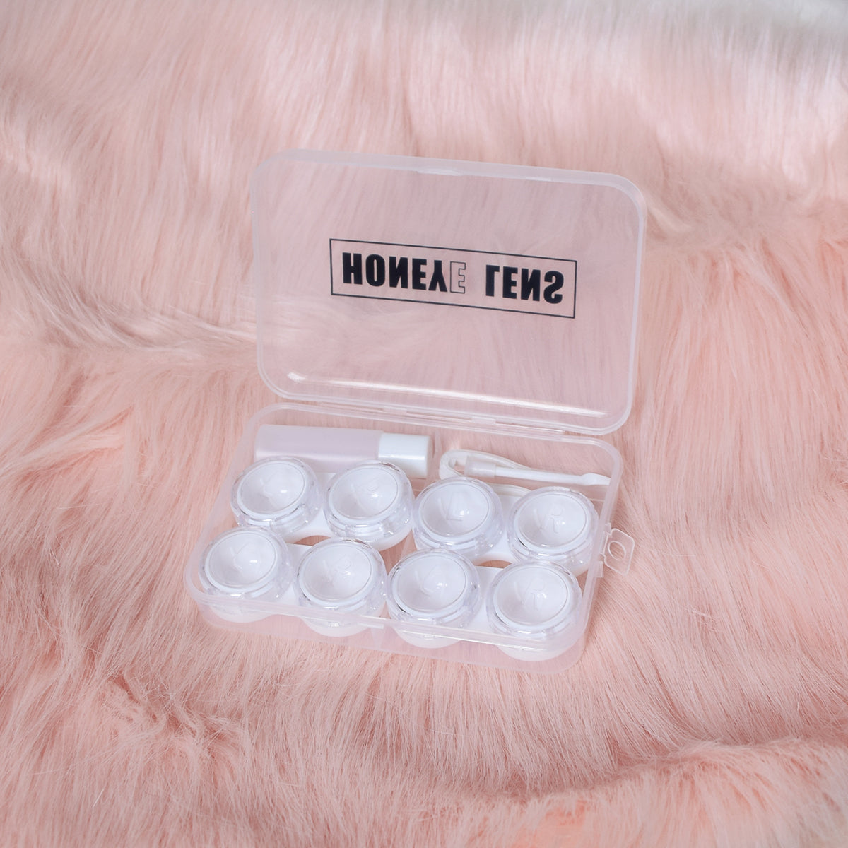 <transcy>4-in-1 Travel Kit</transcy>